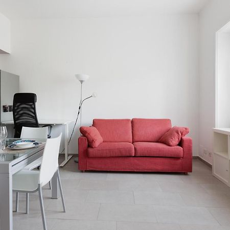 Ferienwohnung Cozy Apt With Balcony - Mm2 Sant'Agostino Mailand Exterior foto