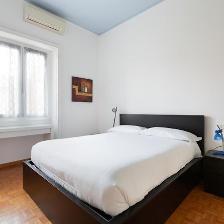Ferienwohnung Cozy Apt With Balcony - Mm2 Sant'Agostino Mailand Exterior foto