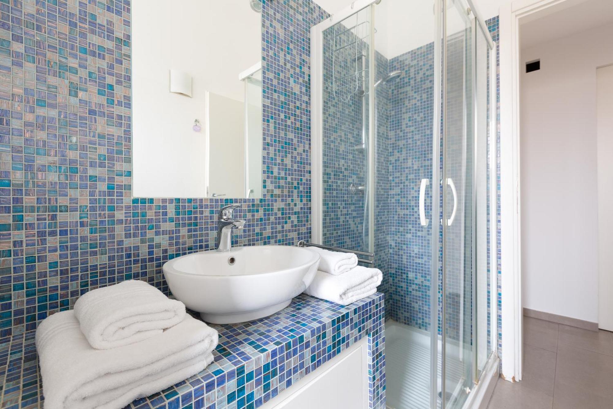 Ferienwohnung Cozy Apt With Balcony - Mm2 Sant'Agostino Mailand Exterior foto
