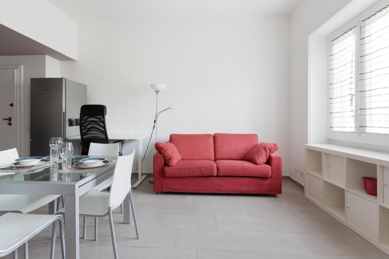 Ferienwohnung Cozy Apt With Balcony - Mm2 Sant'Agostino Mailand Exterior foto