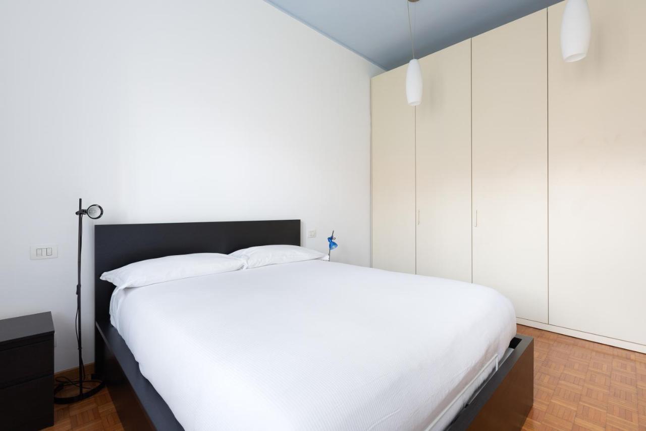 Ferienwohnung Cozy Apt With Balcony - Mm2 Sant'Agostino Mailand Exterior foto