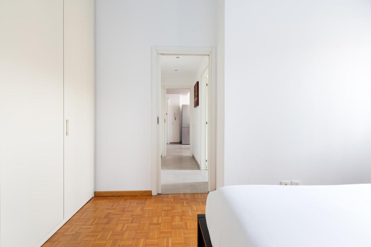 Ferienwohnung Cozy Apt With Balcony - Mm2 Sant'Agostino Mailand Exterior foto