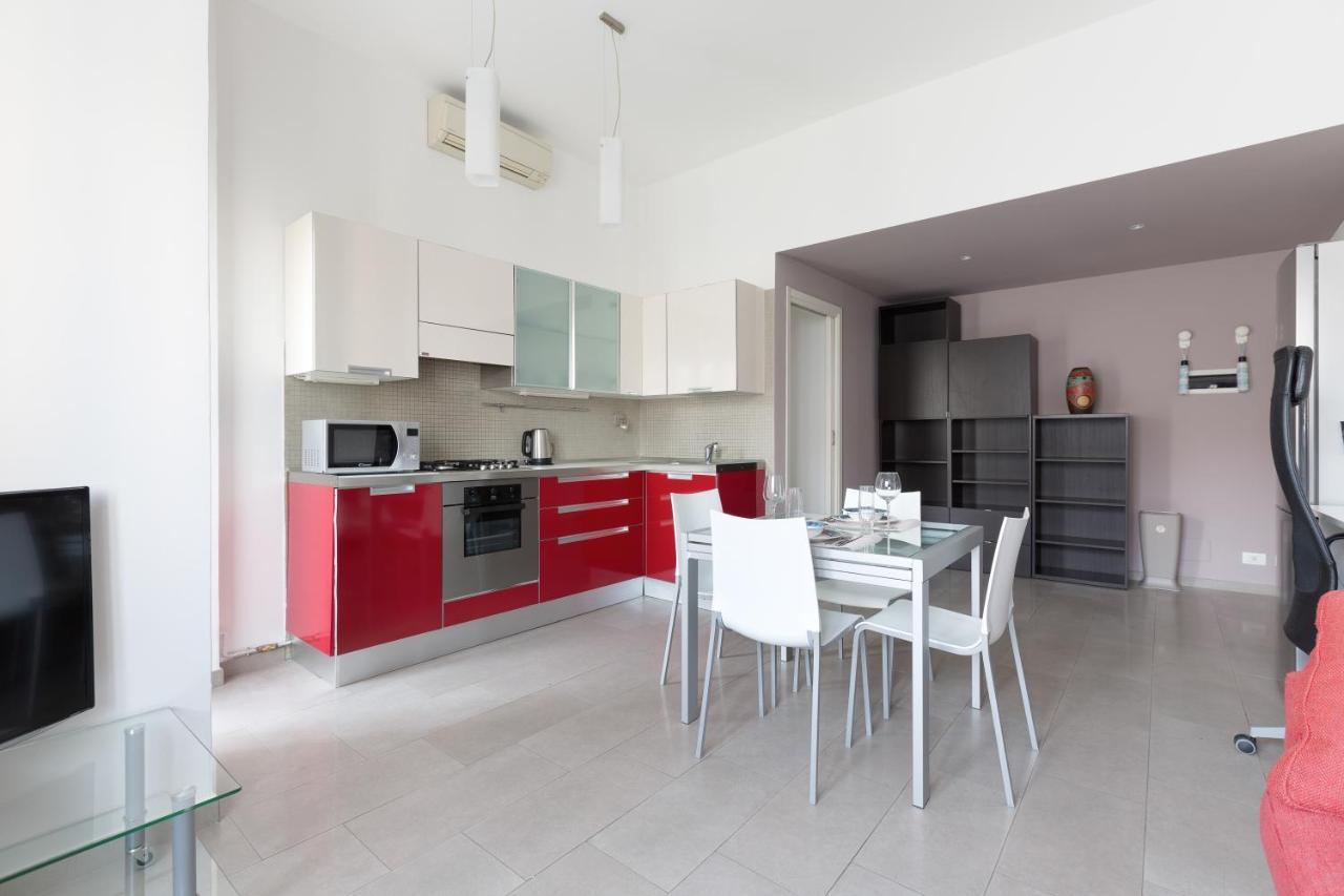 Ferienwohnung Cozy Apt With Balcony - Mm2 Sant'Agostino Mailand Exterior foto